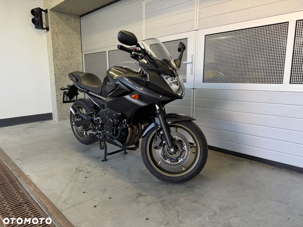 Yamaha XJ - 5