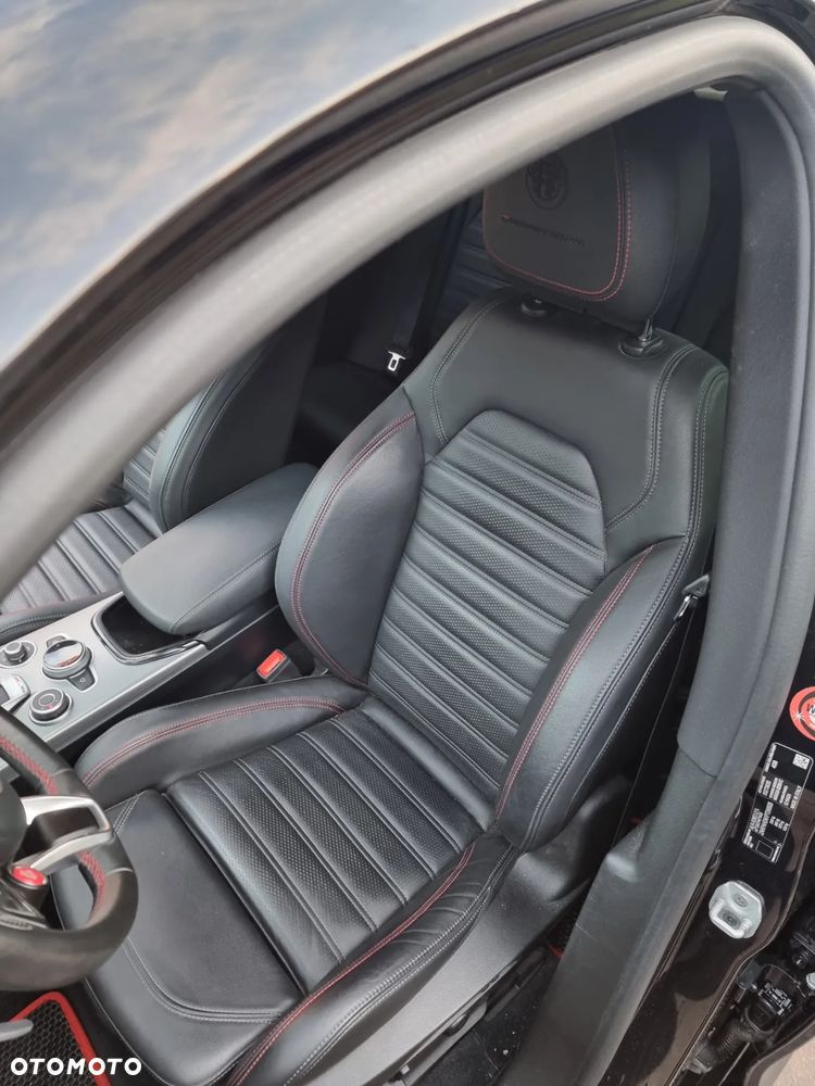 Alfa Romeo Stelvio 2.0 Turbo Competizione Q4 - 14