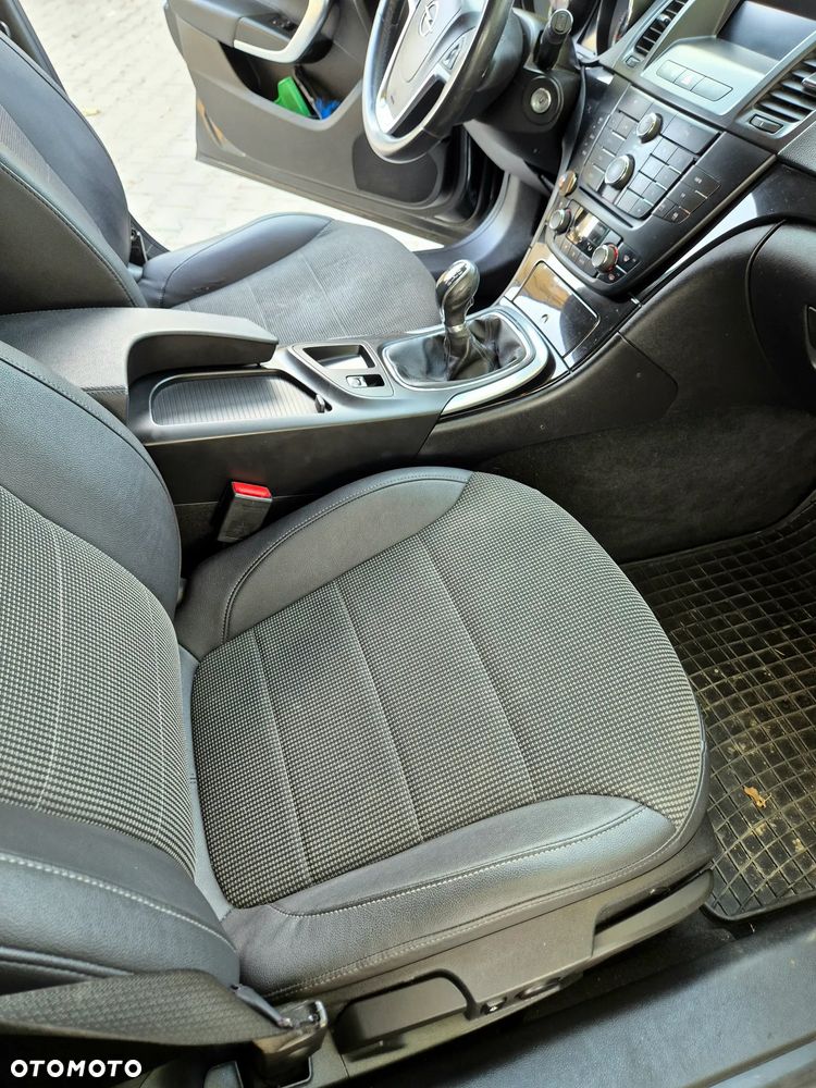 Opel Insignia - 18