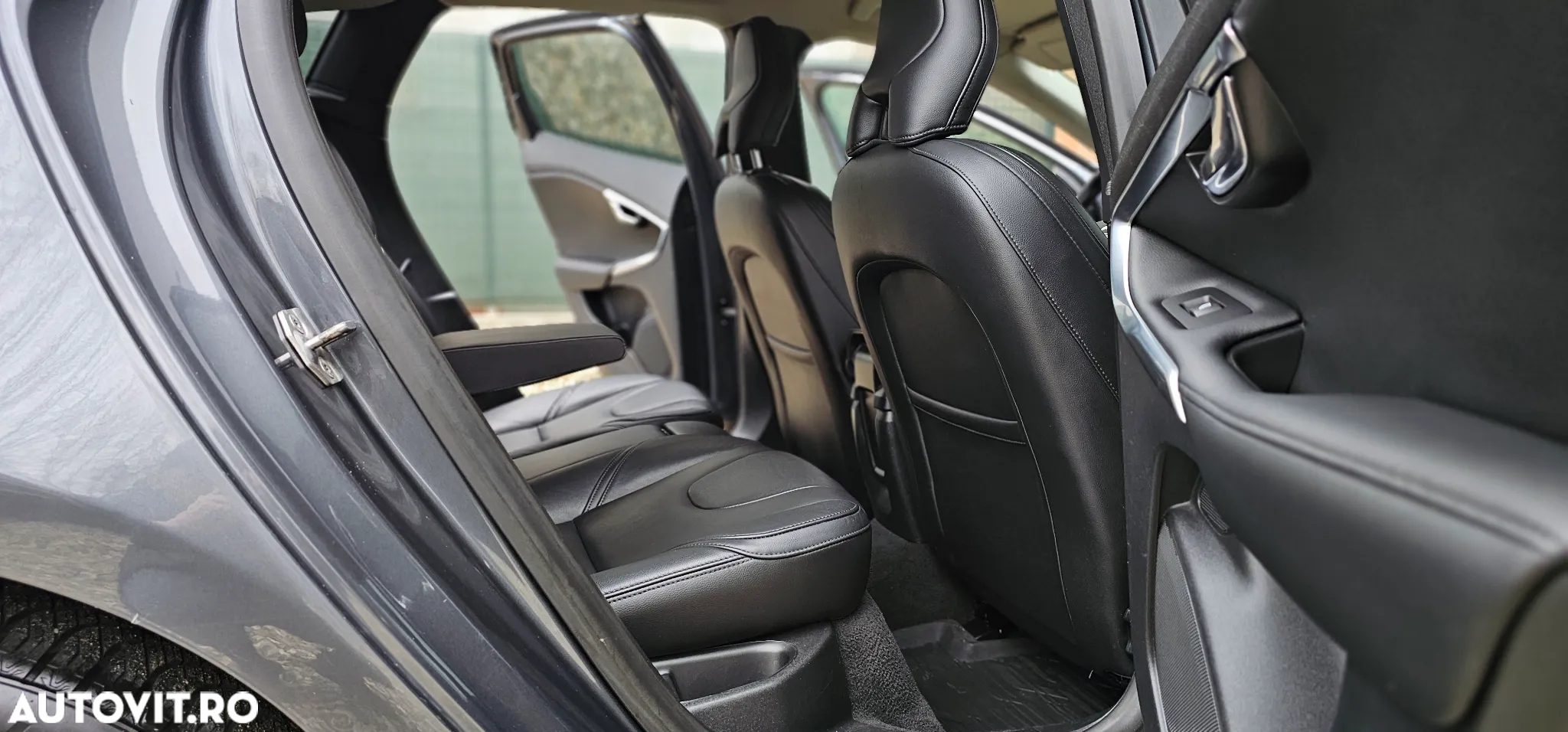 Volvo V40 D2 Summum - 14