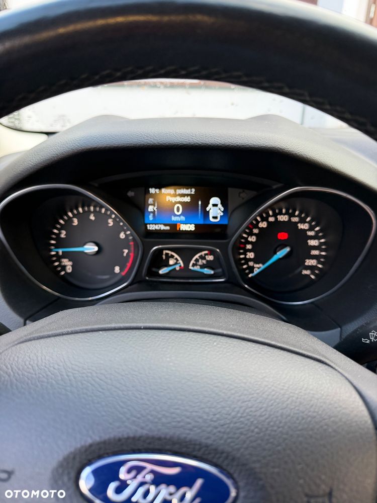 Ford Focus 1.0 EcoBoost Titanium Business - 5
