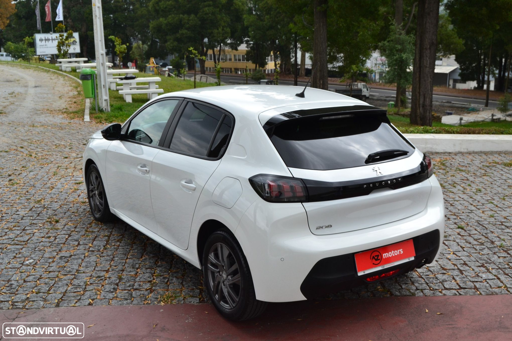 Peugeot 208 1.2 PureTech Active Pack - 12