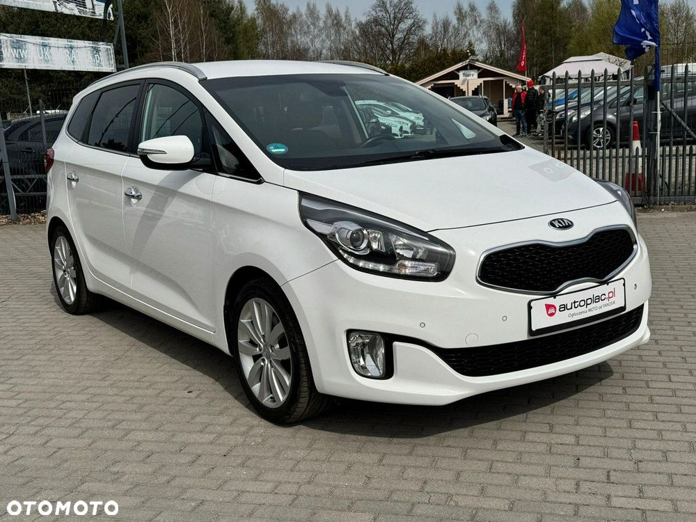 Kia Carens 1.6 GDI Dream-Team Edition - 15