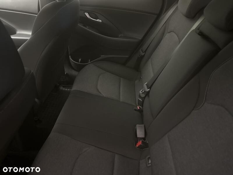 Hyundai i30 - 21