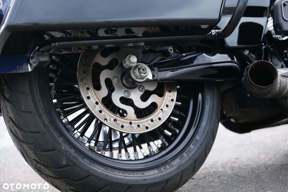 Harley-Davidson Touring Road King - 19