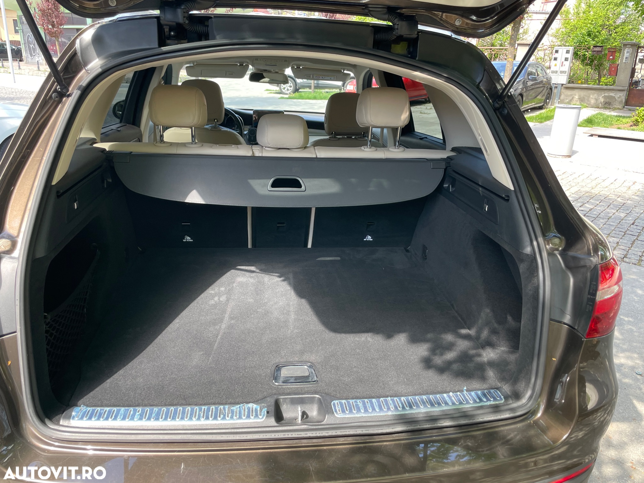 Mercedes-Benz GLC 220 d 4MATIC - 4