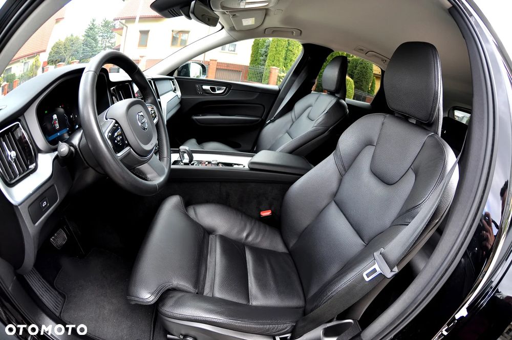 Volvo XC 60 B4 D Geartronic RDesign - 15