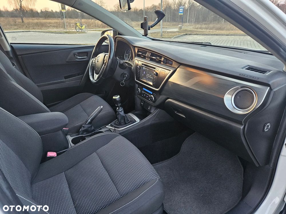 Toyota Auris 1.4 D-4D Comfort - 12