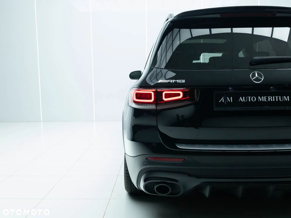 Mercedes-Benz GLB - 13