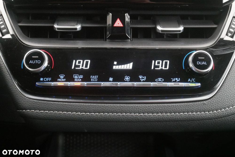 Toyota Corolla - 21