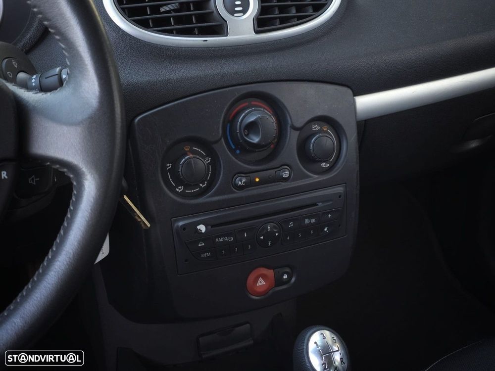 Renault Clio Break 1.2 16V Dynamique S - 15