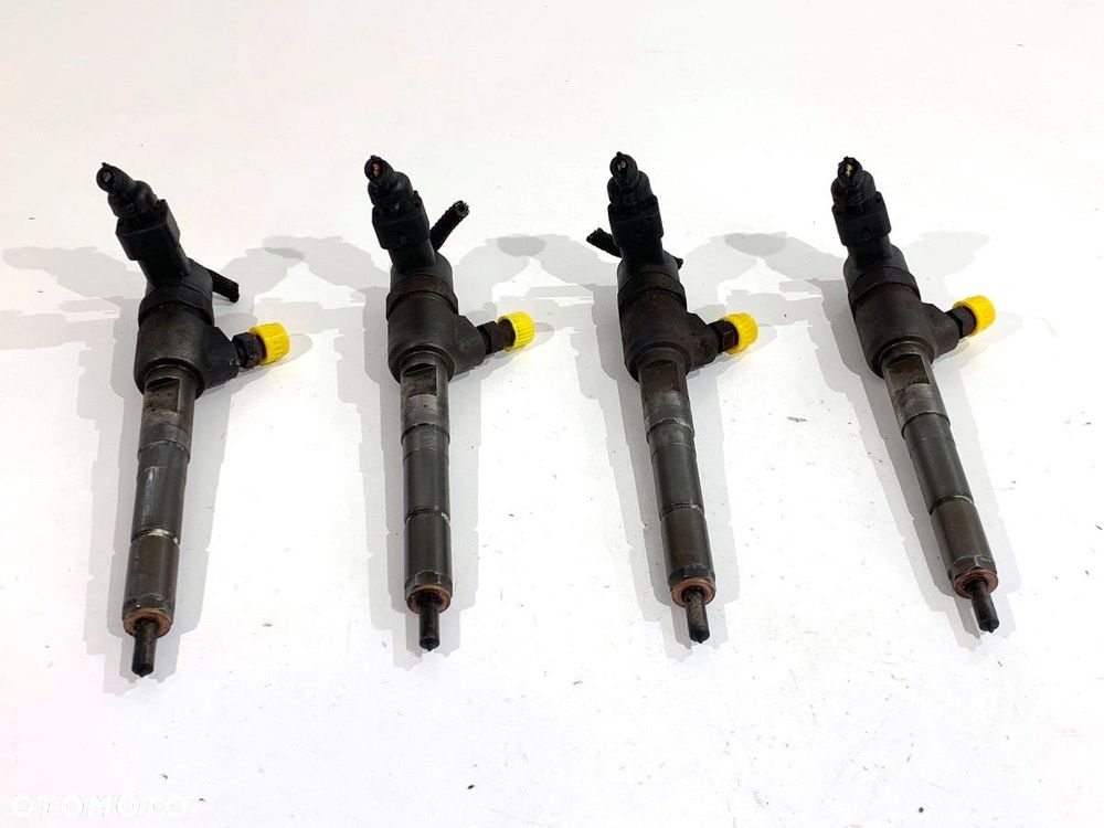 WTRYSKIWACZE KOMPLET  OPEL ASTRA H GTC (A04) 2005 - 2010 1.3 CDTI (L08) 66 kW [90 KM] olej napędowy - 1