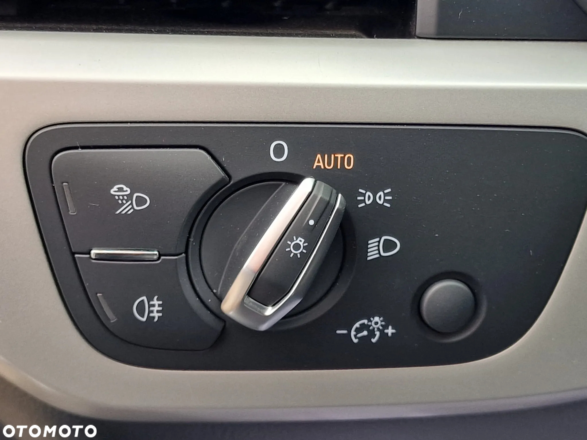 Audi A4 Avant 30 TDI S tronic advanced - 20