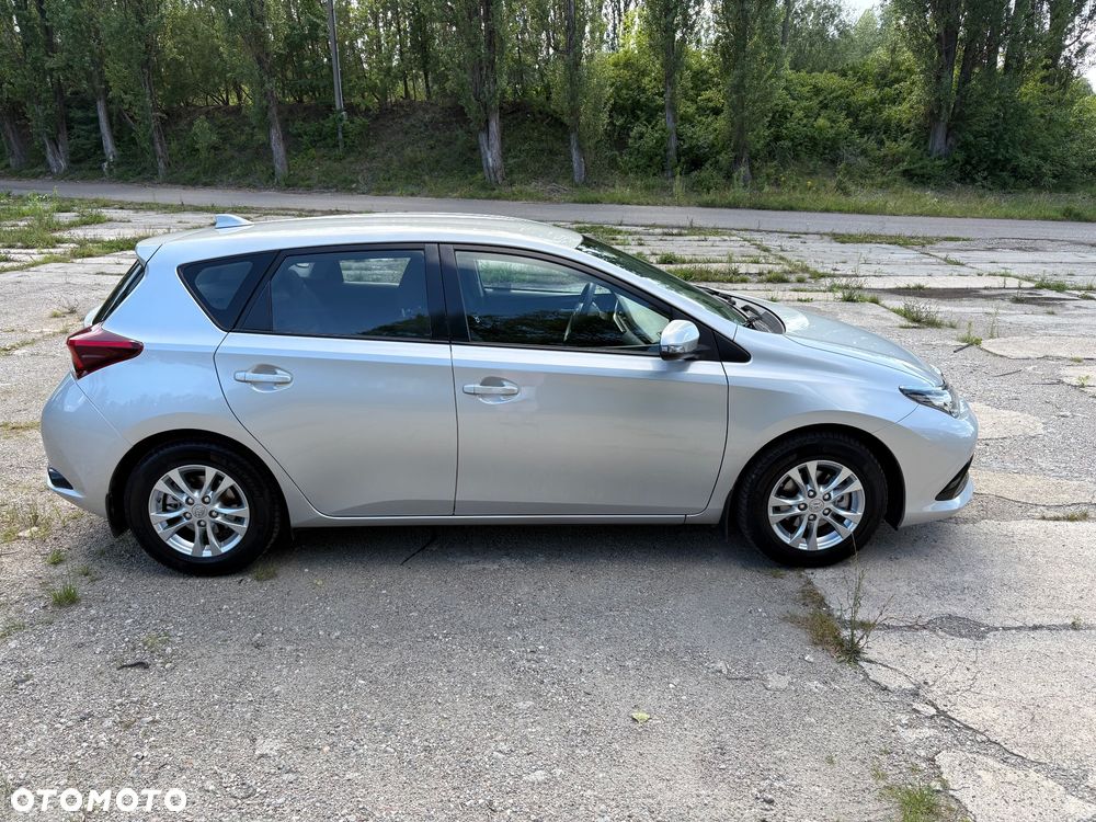 Toyota Auris 1.6 Active - 2
