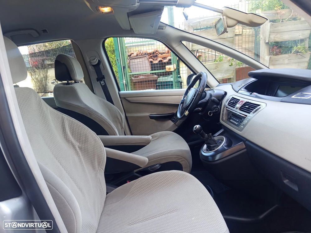 Citroën C4 Picasso 1.6 HDi Dynamique - 32