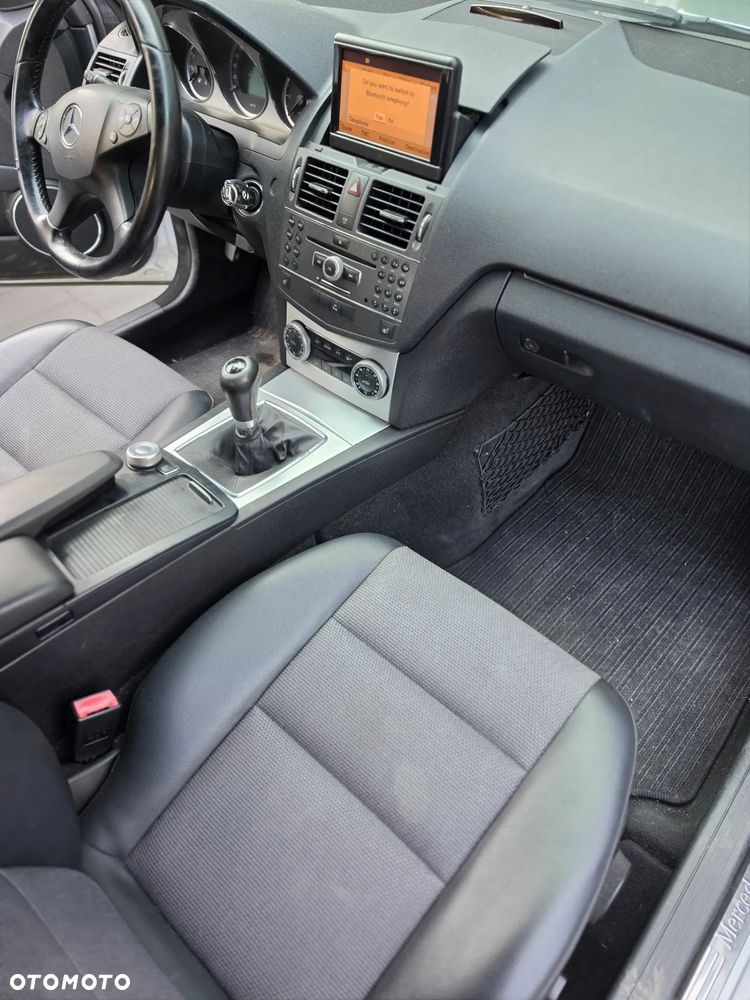 Mercedes-Benz Klasa C 200 CDI BlueEff Avantgarde - 6