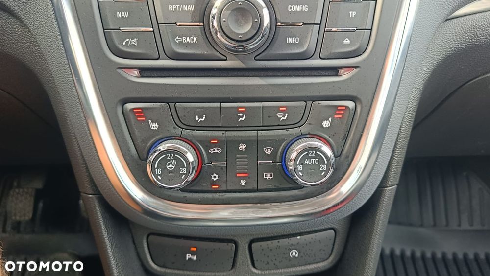 Opel Mokka 1.4 T Cosmo S&S - 17