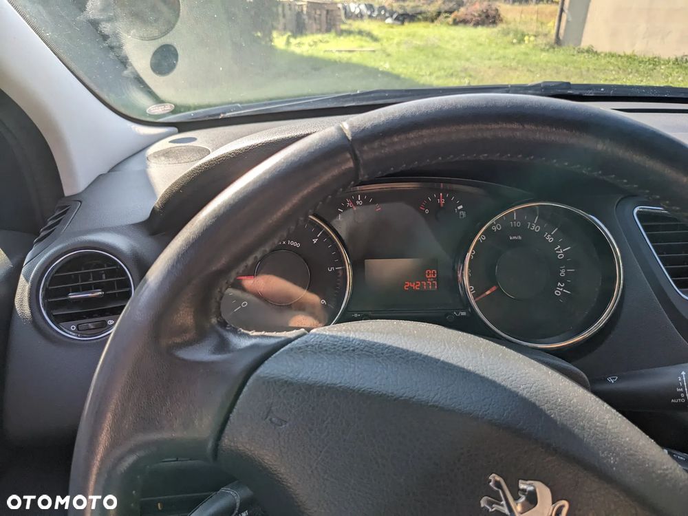 Peugeot 5008 - 9