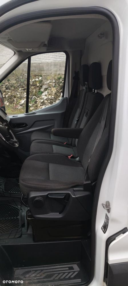Ford Transit - 18