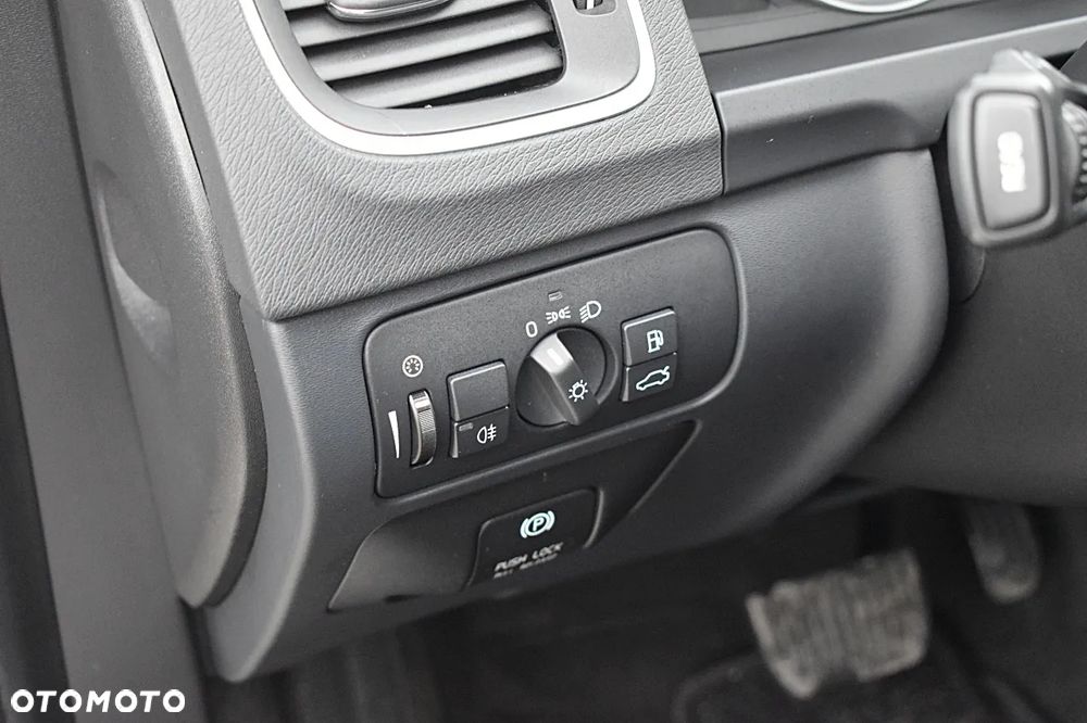 Volvo S60 D3 Geartronic Summum - 26