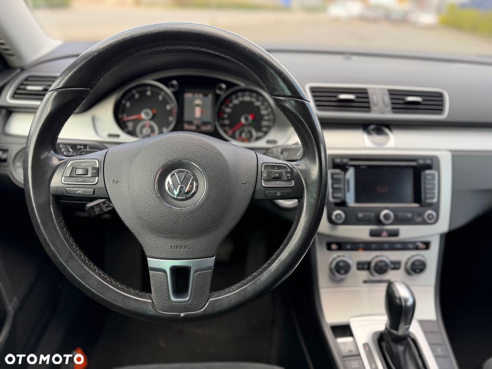 Volkswagen Passat 1.4 TSI DSG BlueMotion Technology Highline - 12