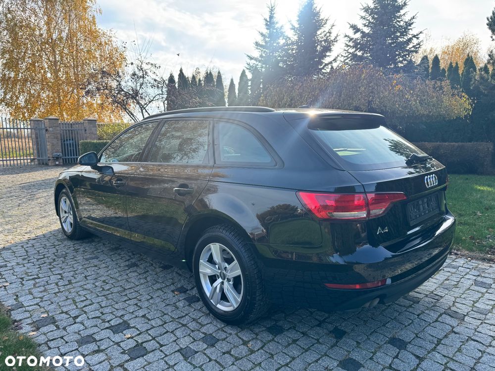 Audi A4 Avant 2.0 TDI Design - 5
