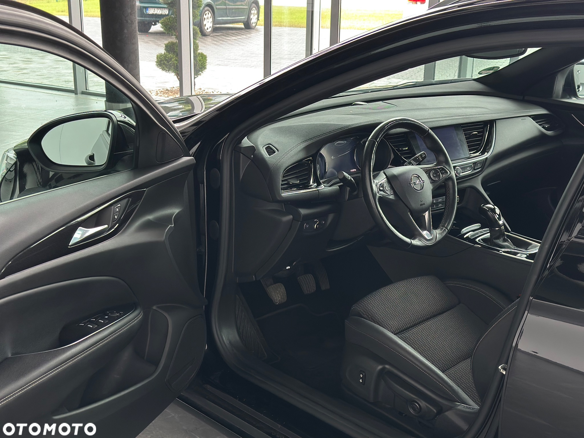 Opel Insignia - 17