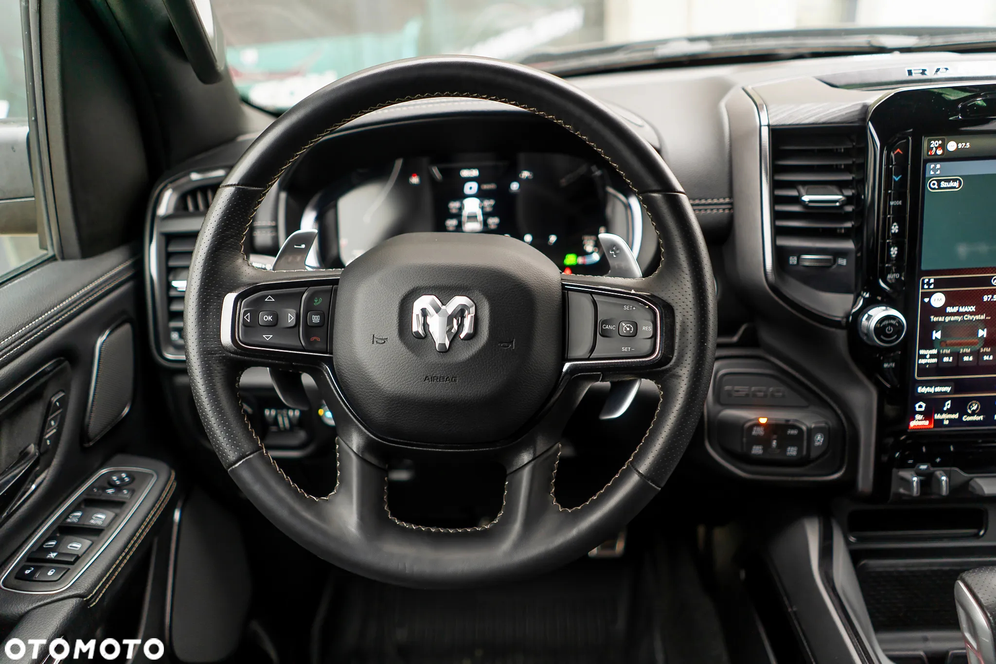 RAM 1500 - 21