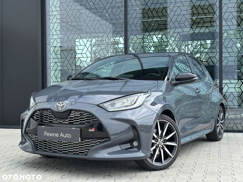 Toyota Yaris Hybrid 1.5 GR Sport - 10