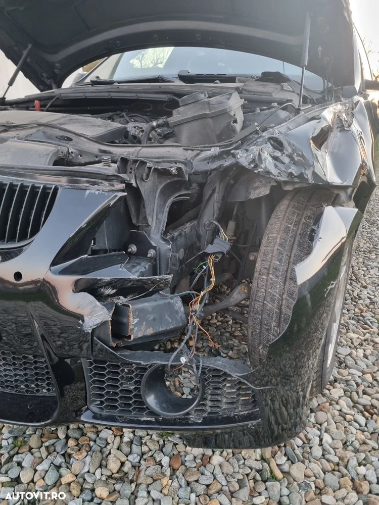 BMW Seria 3 320d - 6