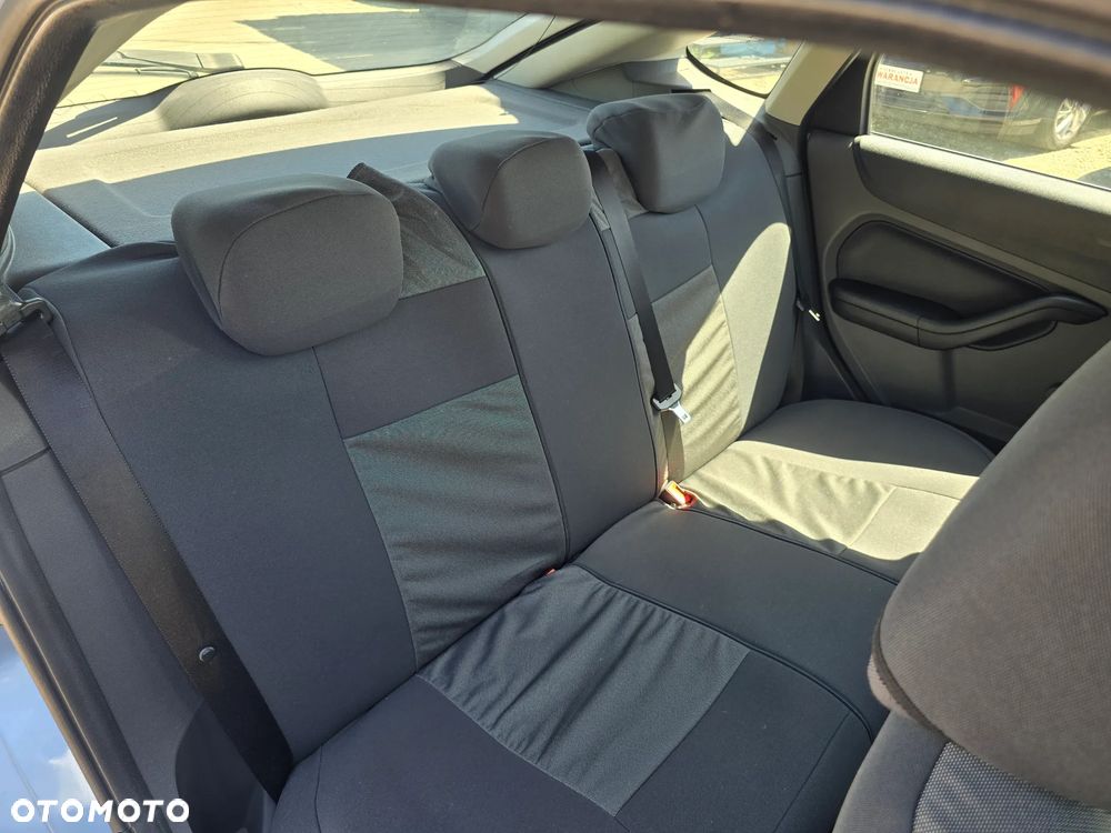 Ford Focus - 14