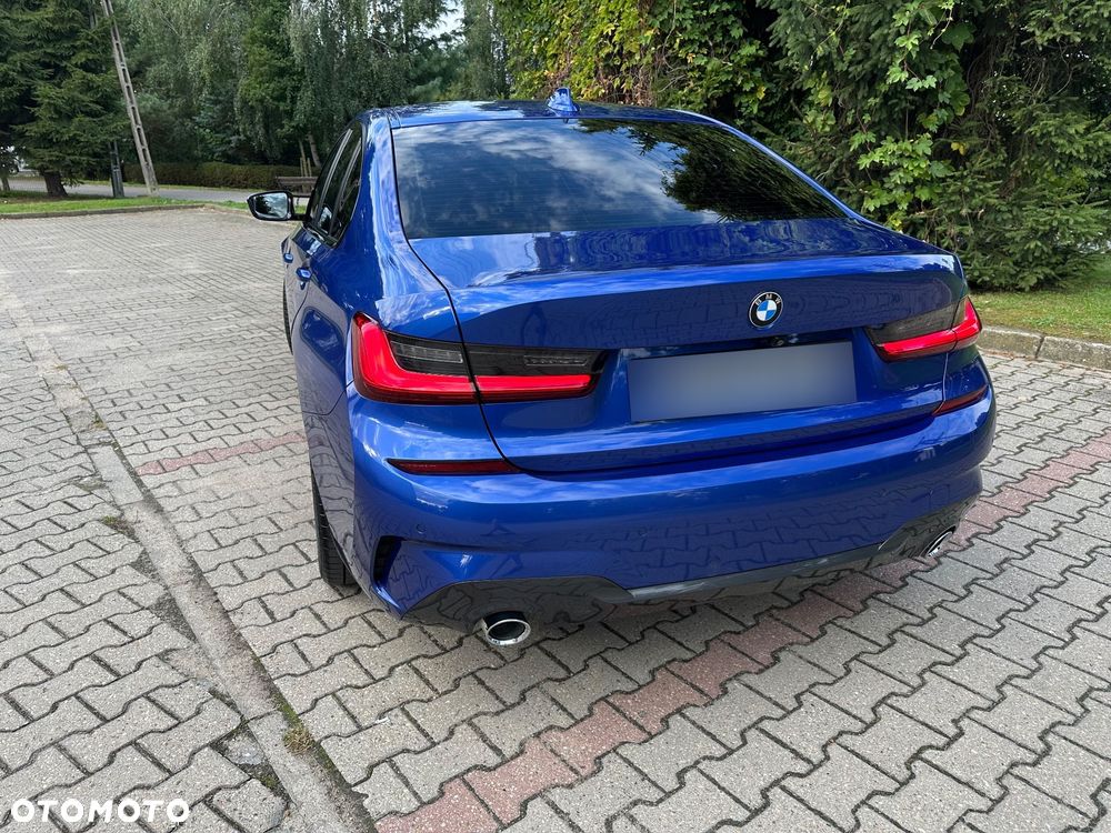 BMW Seria 3 320d xDrive M Sport Shadow sport - 9