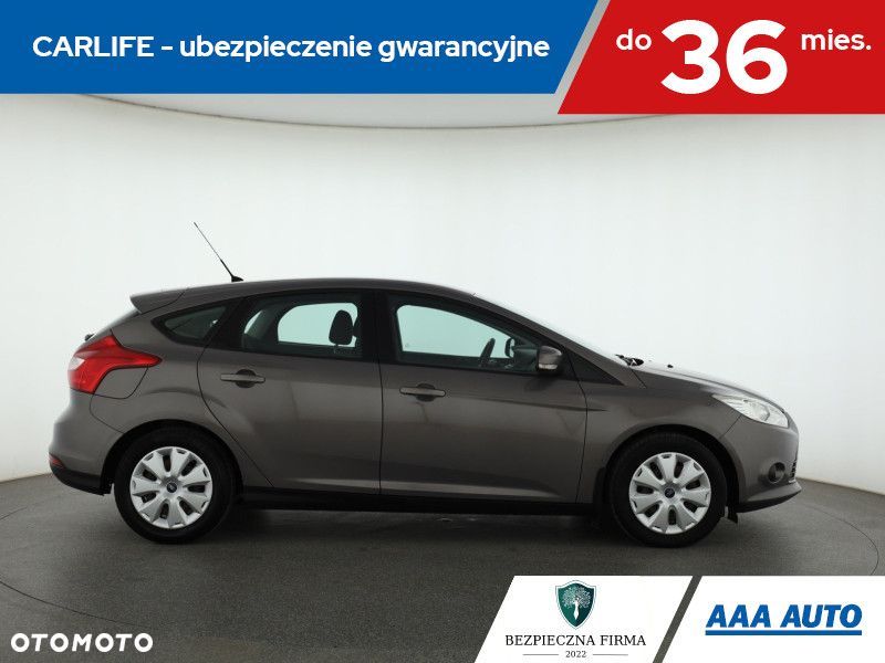 Ford Focus - 8