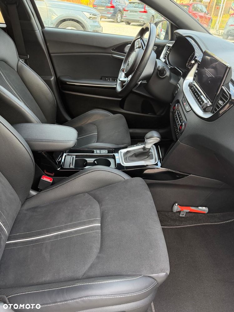 Kia ProCeed 1.5 T-GDI DCT7 OPF GT LINE - 24