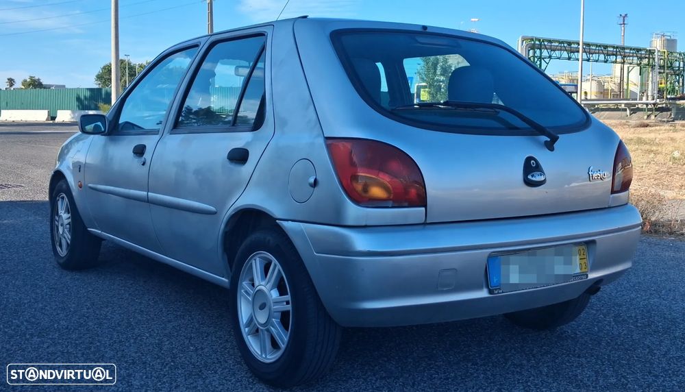 Ford Fiesta 1.25 Ghia - 4