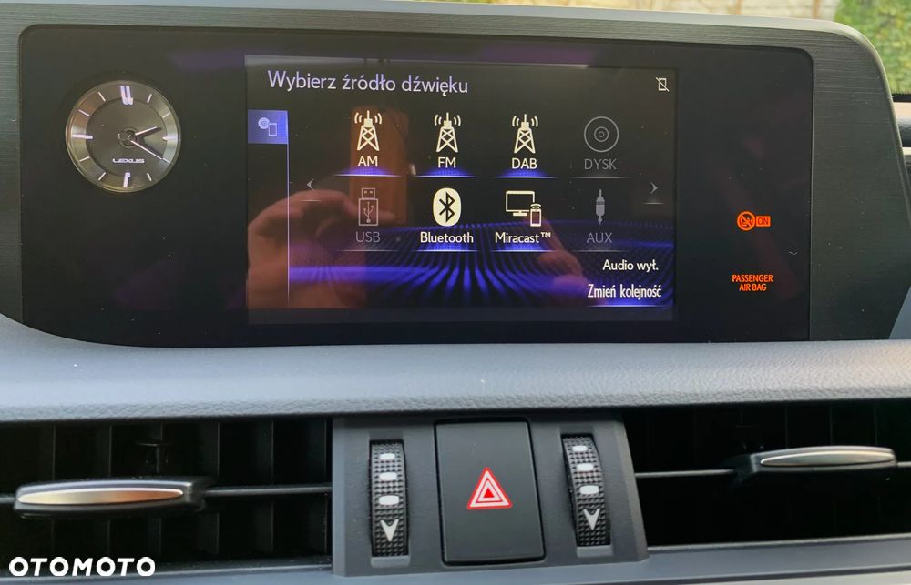 Lexus ES 300h Business Edition - 23