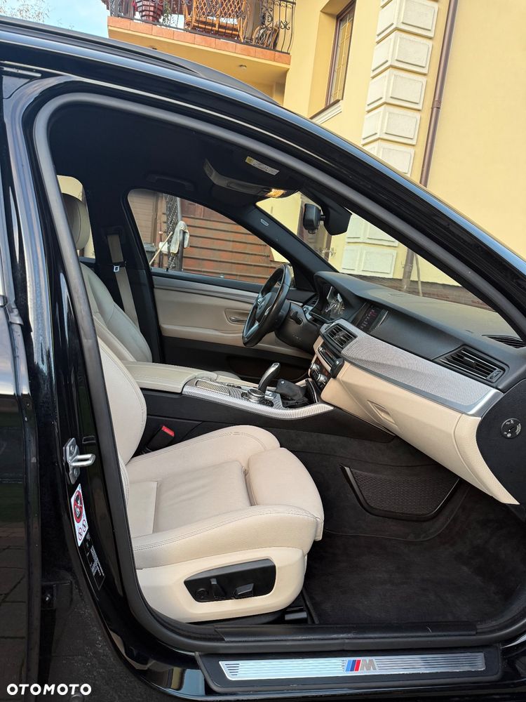 BMW Seria 5 520d Touring M Sport Edition - 24