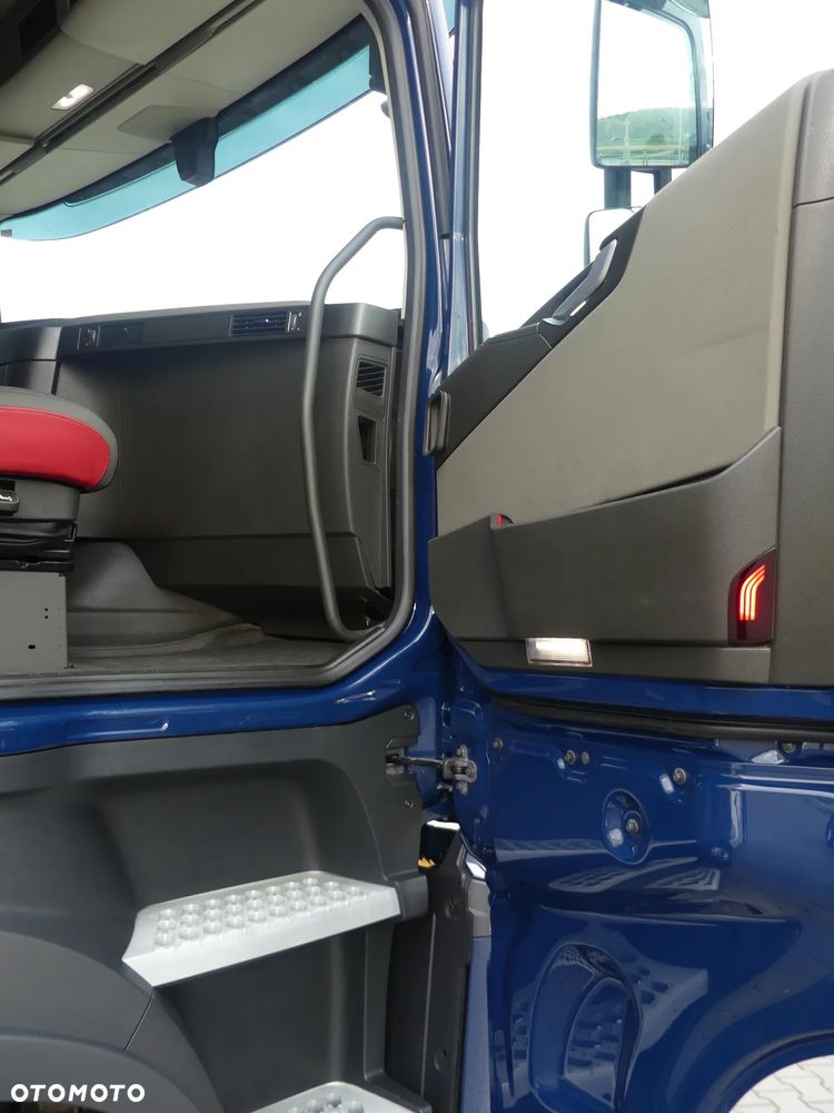 Volvo FH4 460 / EURO 6 / AUTOMAT / PEŁNY ADR / KLIMATYZACJA POSTOJOWA / - 26