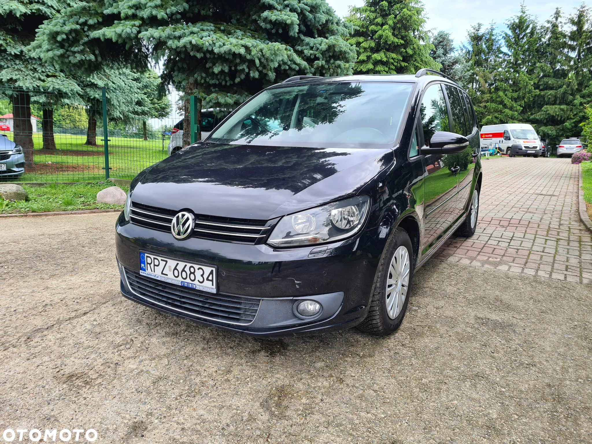 Volkswagen Touran - 5