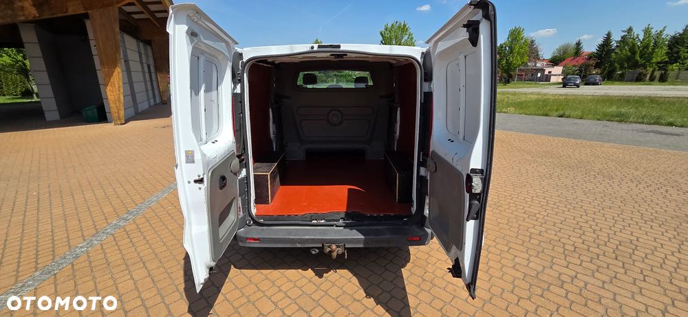 Opel Vivaro L2H1 2.9t - 8