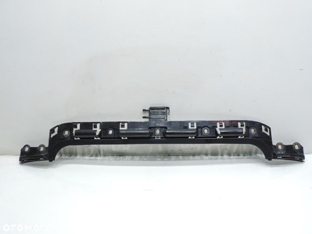 ŚLIZG ZDERZAKA TYŁ BMW E81 LIFT - 8