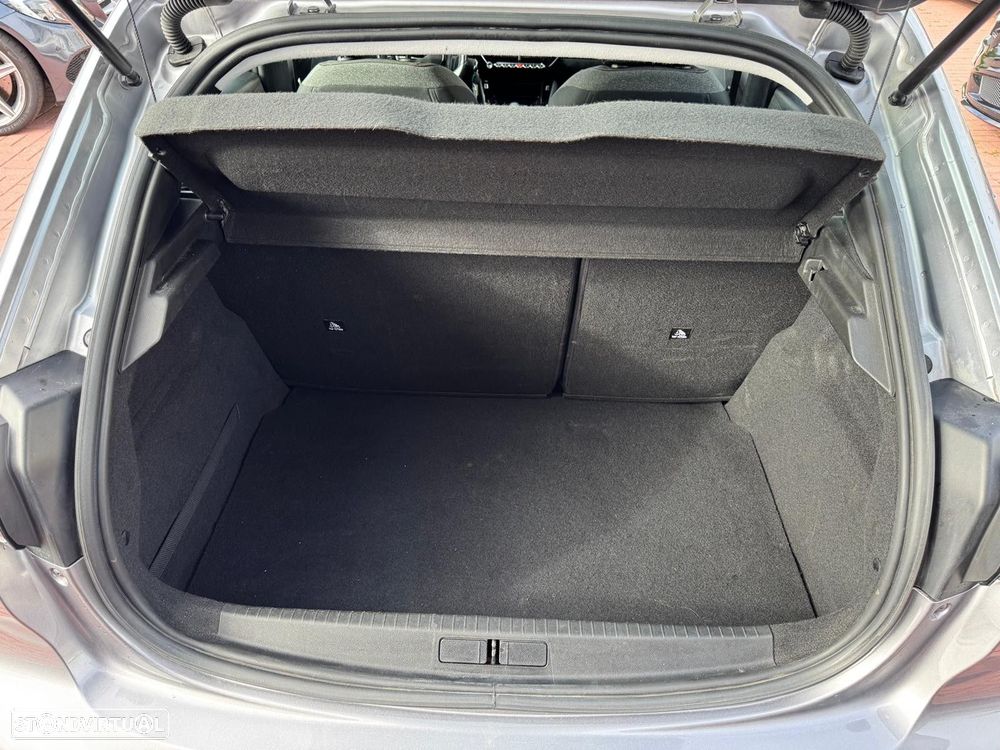 Peugeot 208 1.2 PureTech Active Pack - 9