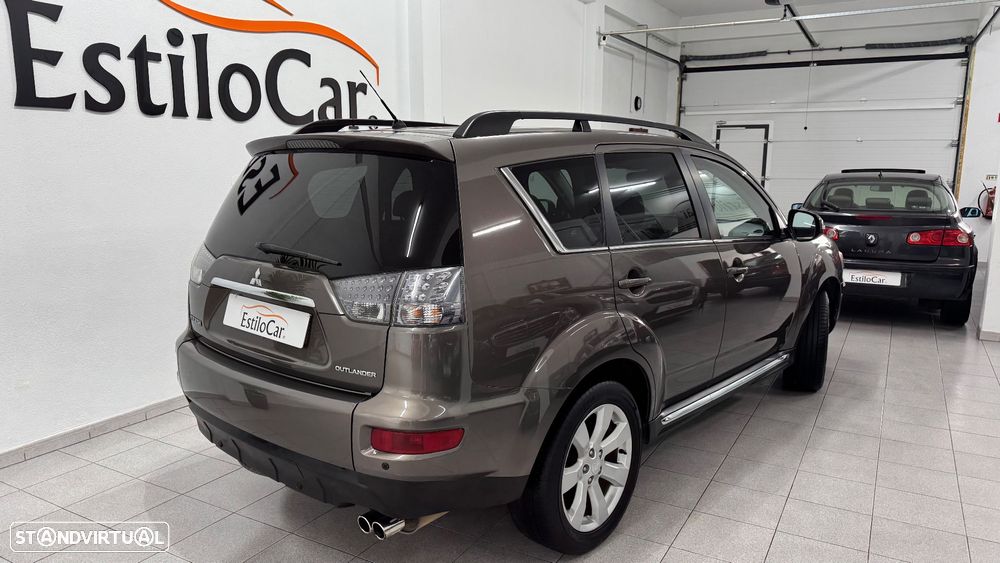 Mitsubishi Outlander 2.2 DI-D Instyle 4WD - 17