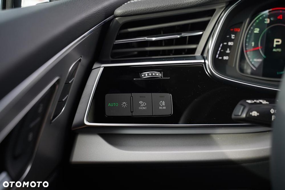 Audi Q7 ver-tdi-mhev-170kw-quattro-s-line-tiptr - 9