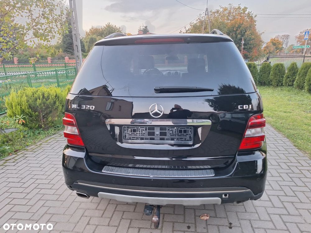 Mercedes-Benz ML 320 CDI 4-Matic - 24
