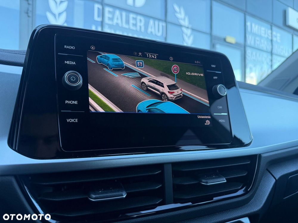 Volkswagen T-Roc - 30