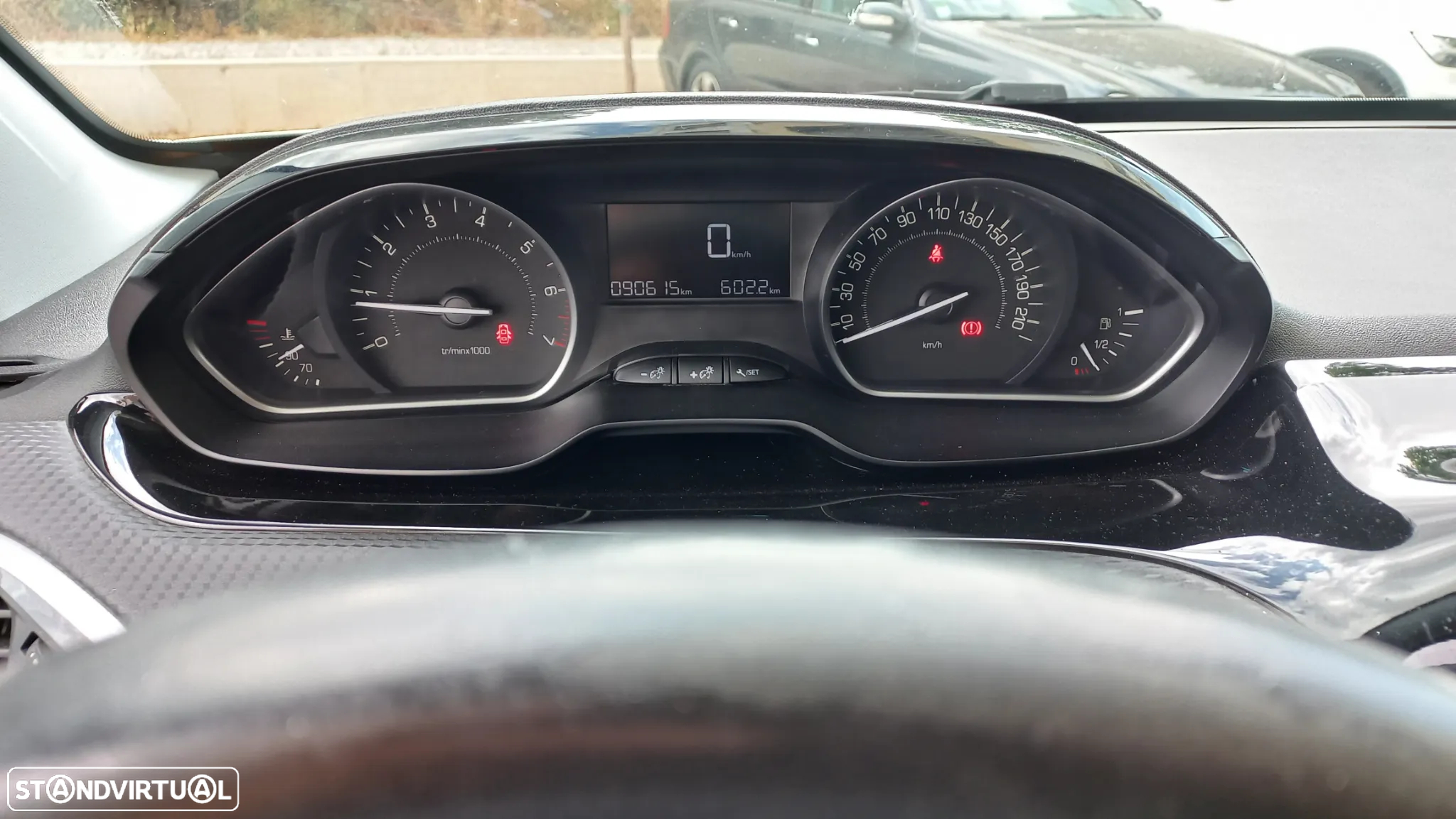 Peugeot 2008 1.2 PureTech Style - 6