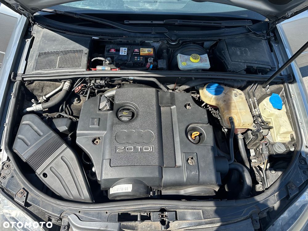 Audi A4 Avant 2.0 TDI - 7