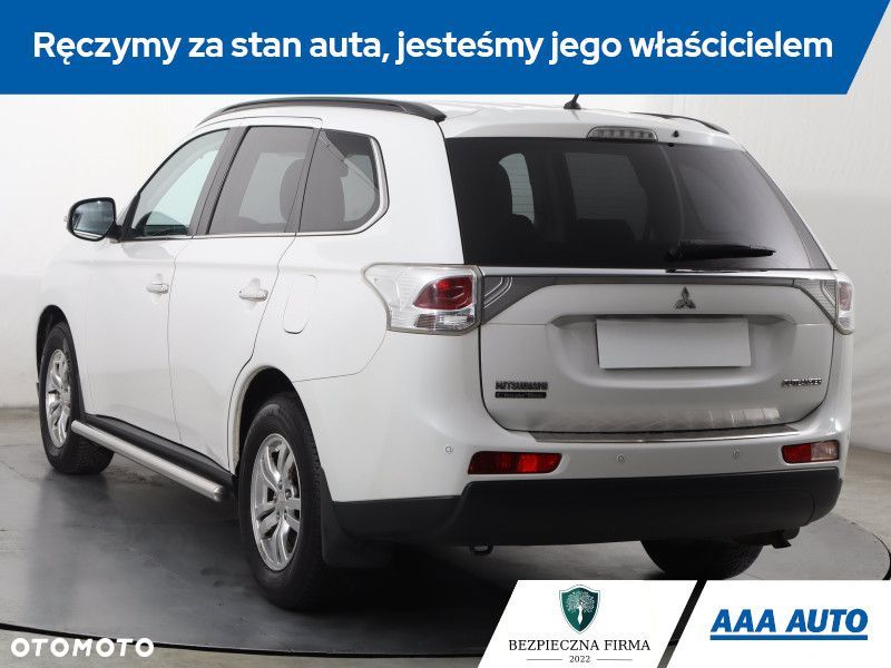 Mitsubishi Outlander - 5