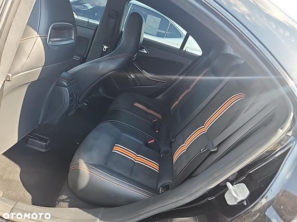 Mercedes-Benz CLA 250 4Matic 7G-DCT Sport - 10
